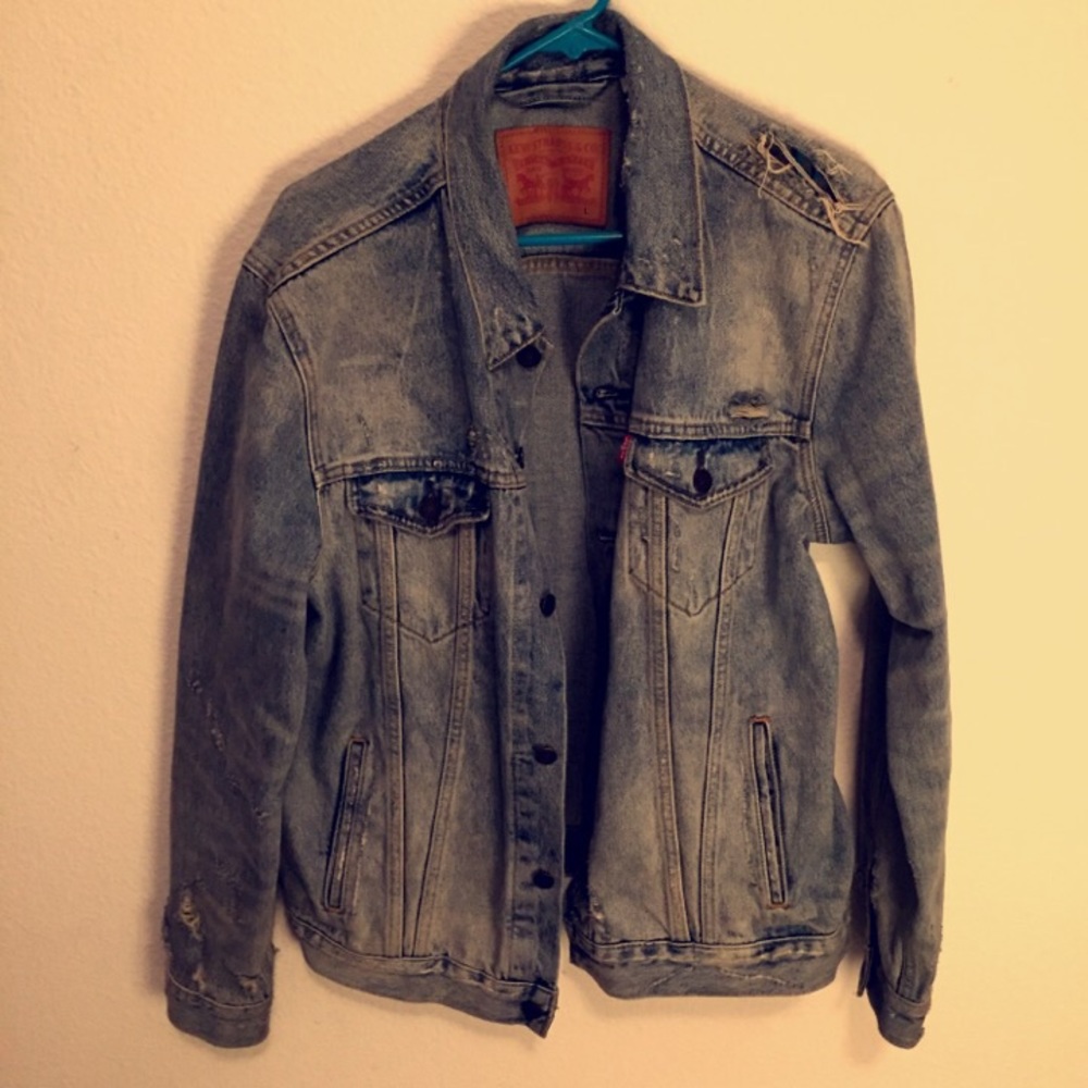 Levi’s denim jacket (distressed)